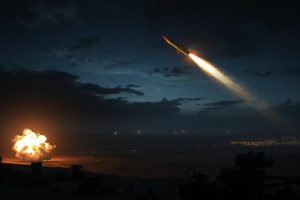 Tensione in Medio Oriente: intercettato missile balistico diretto verso Israele